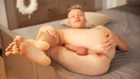Uwe Weber – HELPING HAND